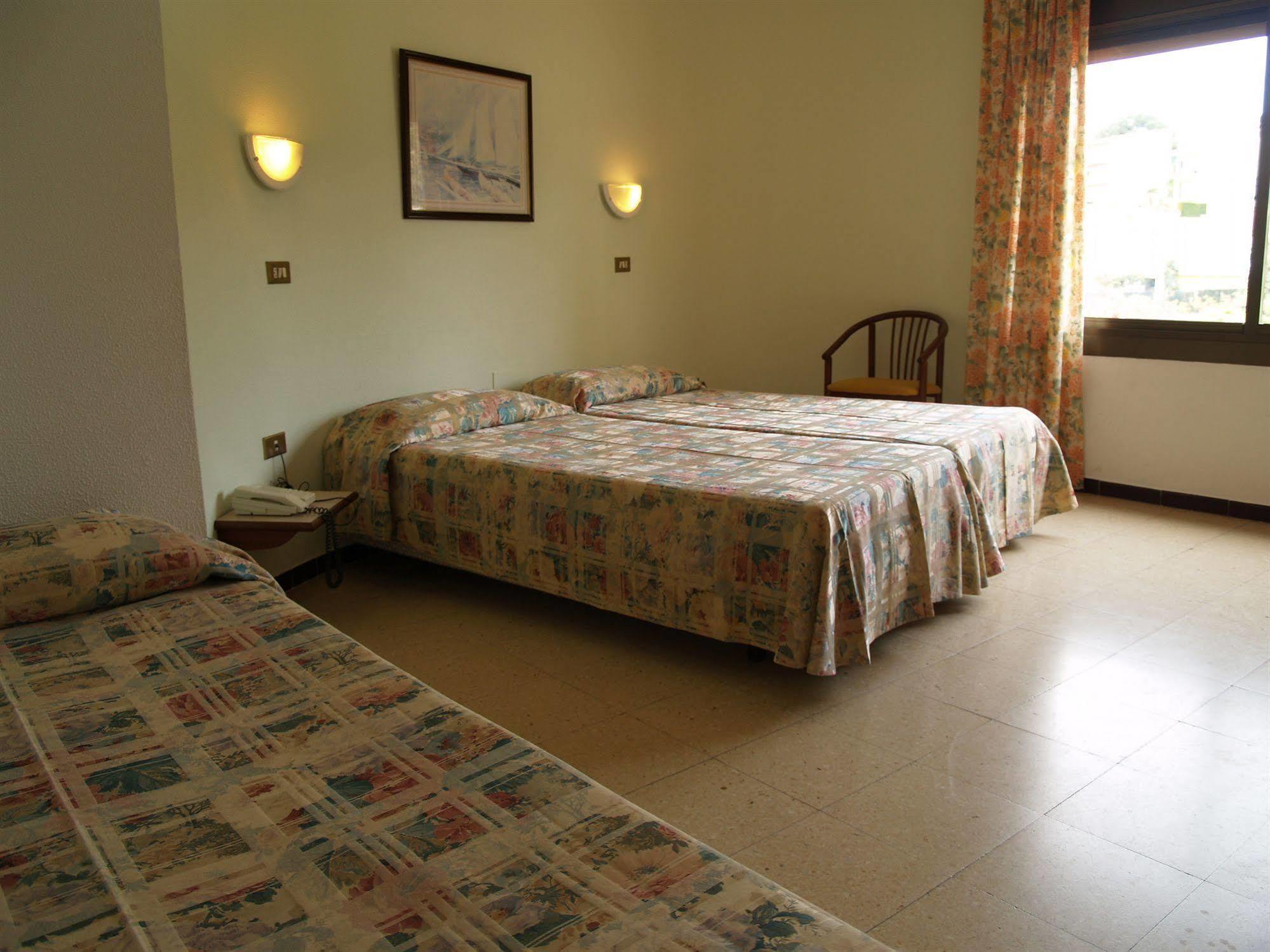 Hotel Hostal del Sol Sant Feliu de Guíxols Buitenkant foto