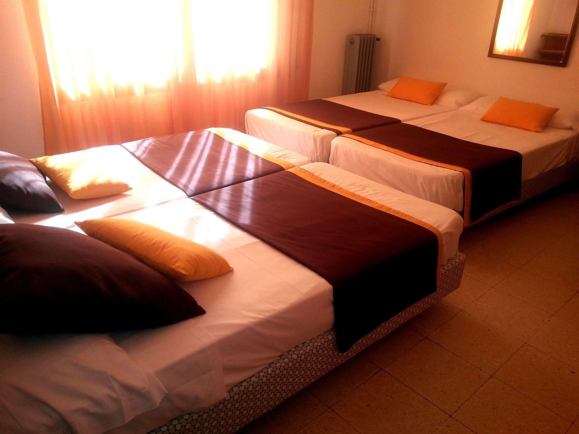 Hotel Hostal del Sol Sant Feliu de Guíxols Buitenkant foto