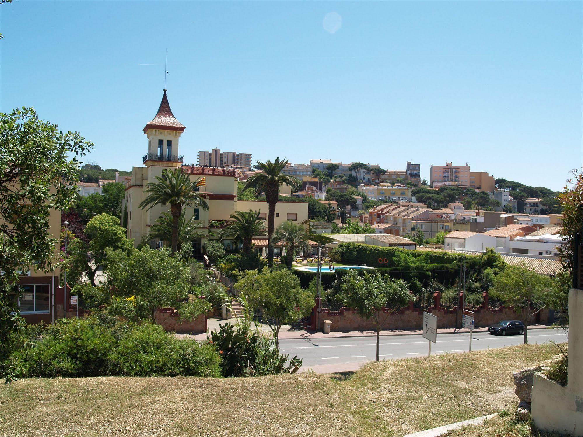 Hotel Hostal del Sol Sant Feliu de Guíxols Buitenkant foto